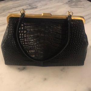 Lia Numa genuine leather purse